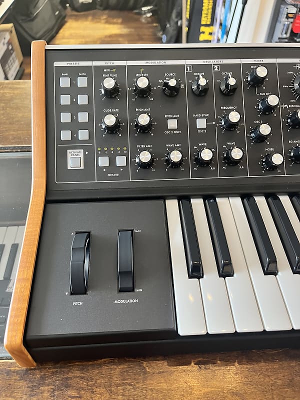 Moog Subsequent 25 2023