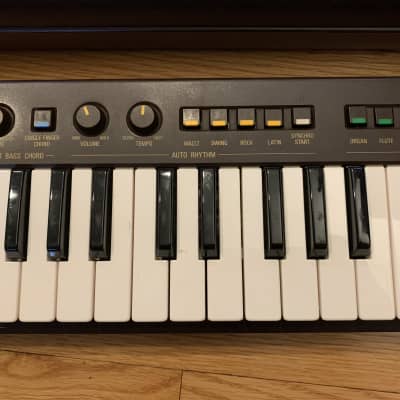 Yamaha PS-3 Portasound Keyboard Synthesizer image 3