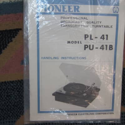 Vintage Pioneer PL-41 Turntable, Shure Cartridge, Walunt Veneer Needs Repair/Restoration, Dust Cover Re-glued, 1960s, JAPAN, Potential 1960s - Walnut Veneer image 10