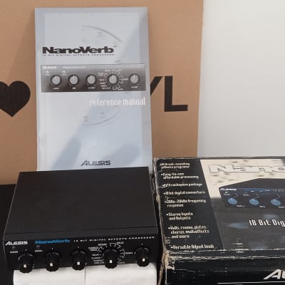 Alesis NanoVerb Digital Effects outlet Processor Hallgerät