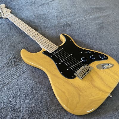 2008 Fender American Deluxe Ash Stratocaster Maple Fretboard - Butterscotch Blonde - Free Pro Setup image 14