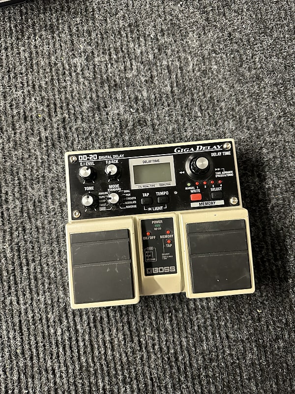 Boss DD-20 Giga Delay