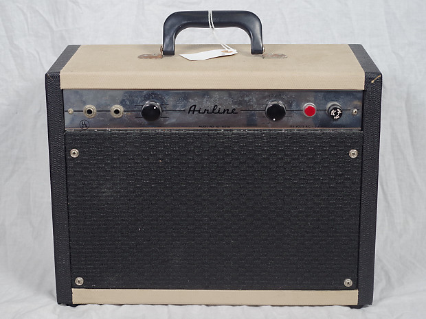 Airline Model 62 9022A Tube Amp