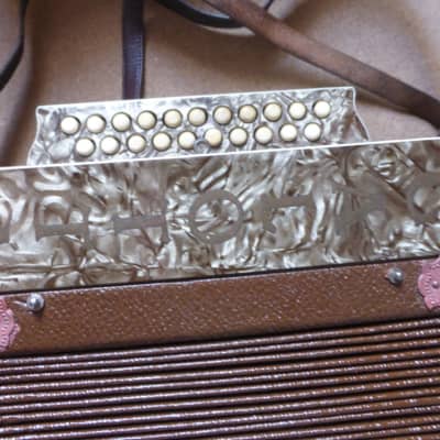 vintage 8 bass diatonic accordion 40s 50s image 6