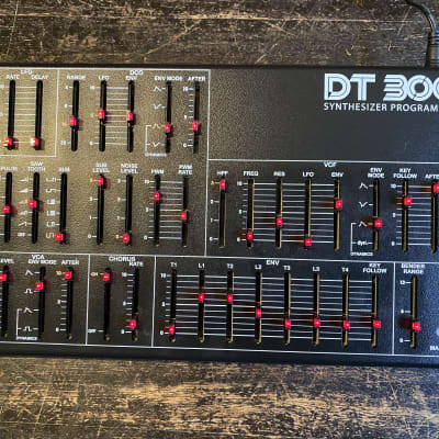 Dtronics DT-300 Programmer for Roland Alpha Juno & MKS 50 like PG300