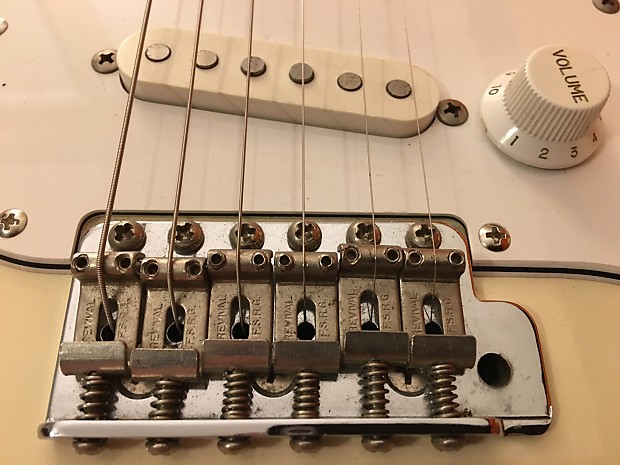 Fernandes RST50-64 Revival 80's Sunburst, Great Stratocaster