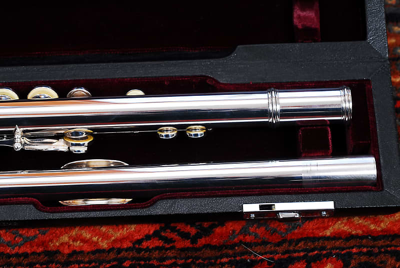 Yamaha Flute 684 YFL-684H, open holes B-foot EC Headjoint Yamaha Flute 684 YFL-684H, open holes B-foot EC Headjoint