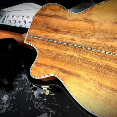 Lueez Custom Acoustic Guitar (Ayers Guitar Factory) [Handmade - One of a kind] OM / Koa / Sprunce image 2