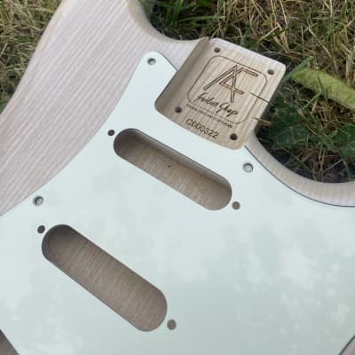 Heavy Seas Stratocaster style body Fender dimensions 2025 - White blonde Nitro image 14
