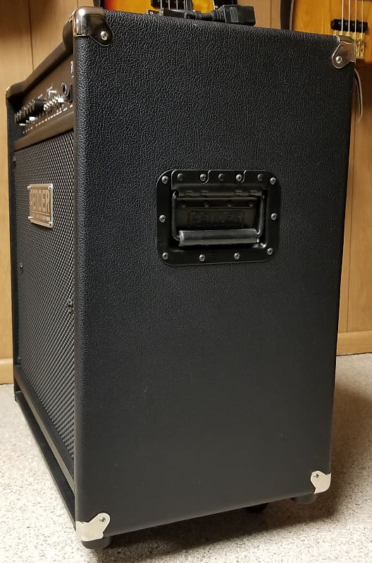フェンダー　RUMBLE®150 Fender Rumble 150 1x15