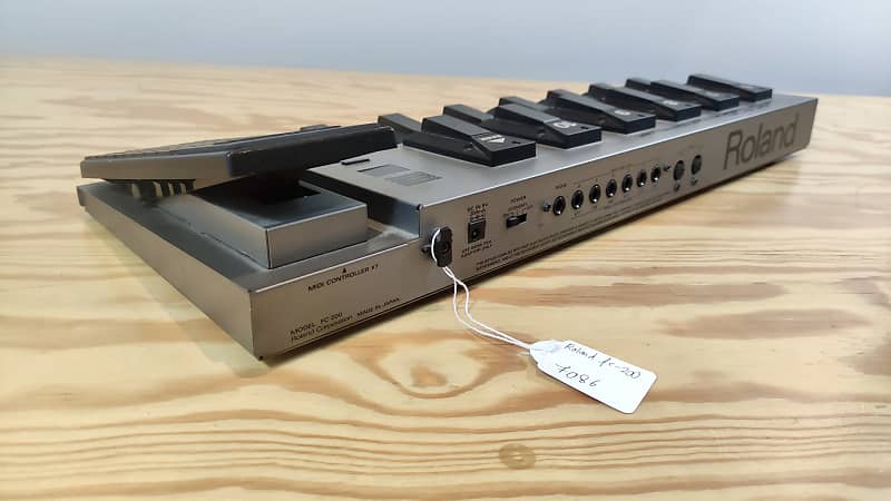 Roland FC-200 Midi Foot Controller (Warranty) | Reverb