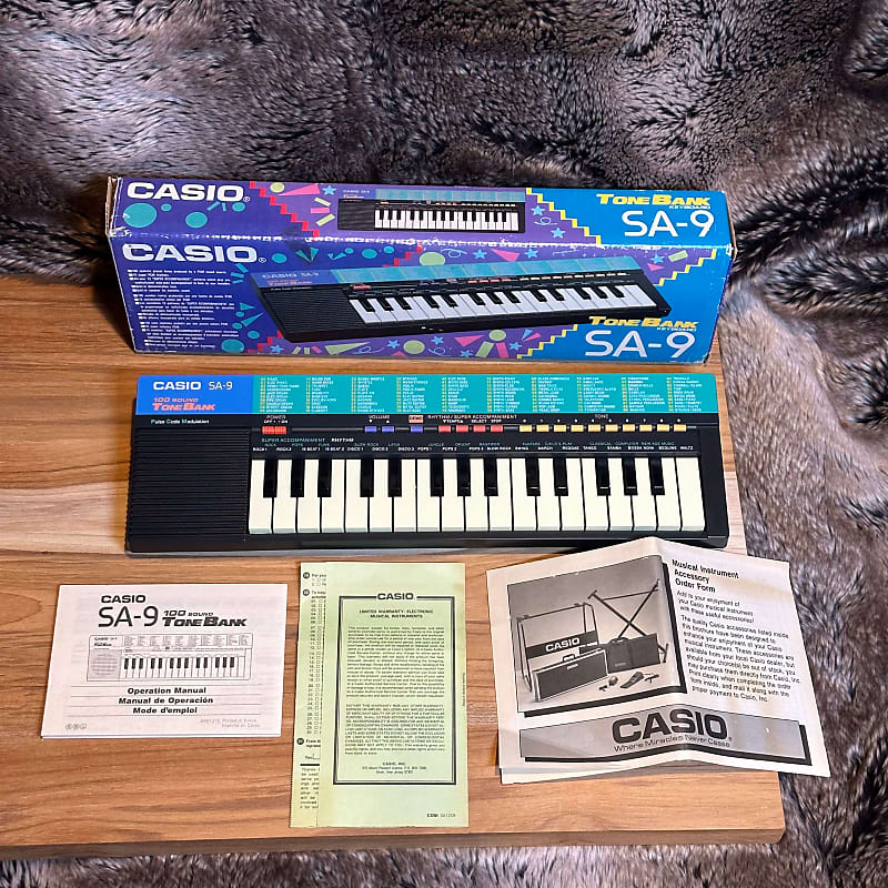 Casio SA-9 Vintage 1995 32 Mini-Key PCM Wavetable Keyboard Synthesizer  Black IOB