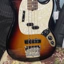 Fender American Performer Mustang Bass with Rosewood Fretboard 2018 - 2020 3-Color Sunburst