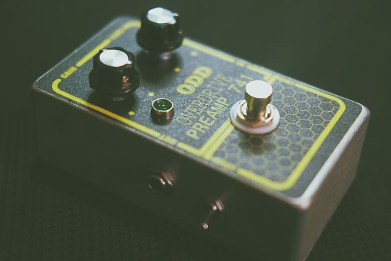 Odd Overdrive Preamp 741 Effect Pedal with boost function