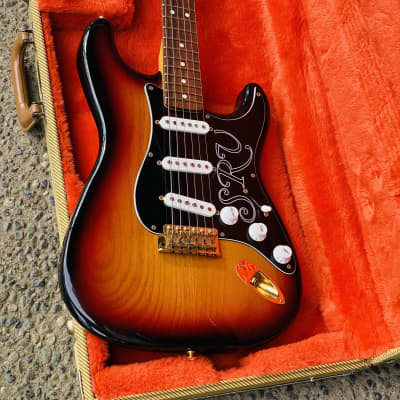 Fender stratocaster deals srv signature