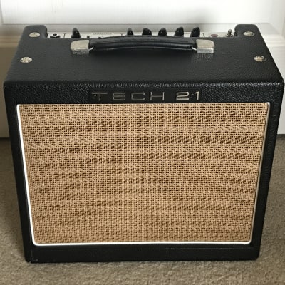 Tech 21 TM10 Trademark 10 | zZounds