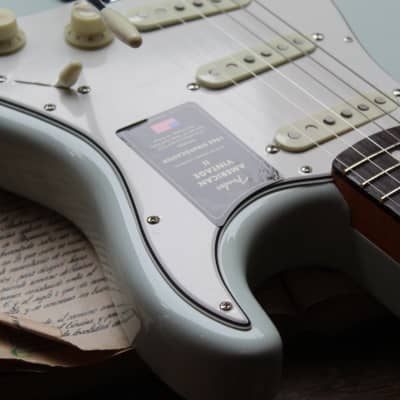 FENDER "American Vintage II 1965 Stratocaster, Round-Lam Rosewood Fingerboard, Sonic Blue" HARDCASE, 3, 69 KG image 9