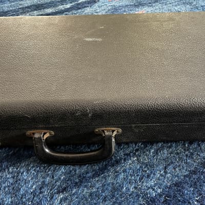 vintage guitar case strat/tele image 7
