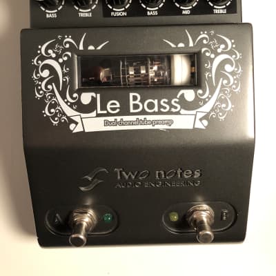 Two Notes Le Bass 2-Channel Tube Bass Preamp