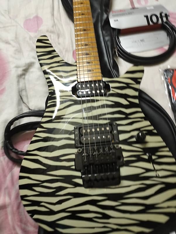 YAMAHA MG-MⅢ Zebra Tak Matsumoto Yamaha MG-Mⅲ / MG-M3 Zebra Tak Matsumoto | Reverb