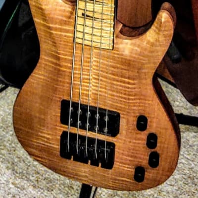 Jackson USA Custom Shop 5 String Bass Maple/Koa image 2