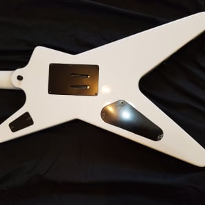 Dean MKH Signature Model 2008 White And Red Japanese Rising