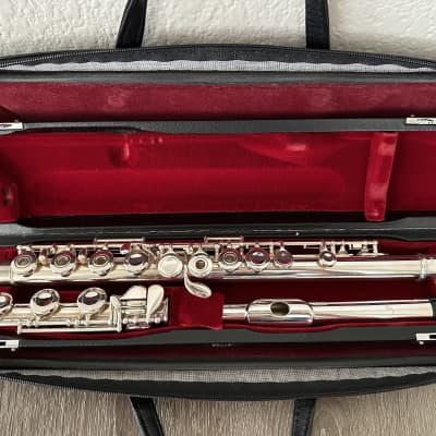 Pearl Pf-661 Intermediate Open Hole Flute - PF661 for sale