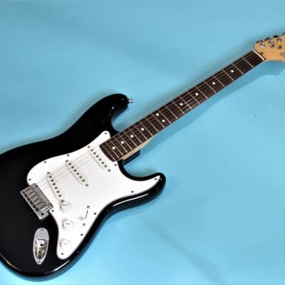 Fender Stratocaster 1984-1987 Black / White tuxedo image 1