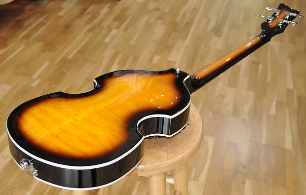 Tokai top violin bass