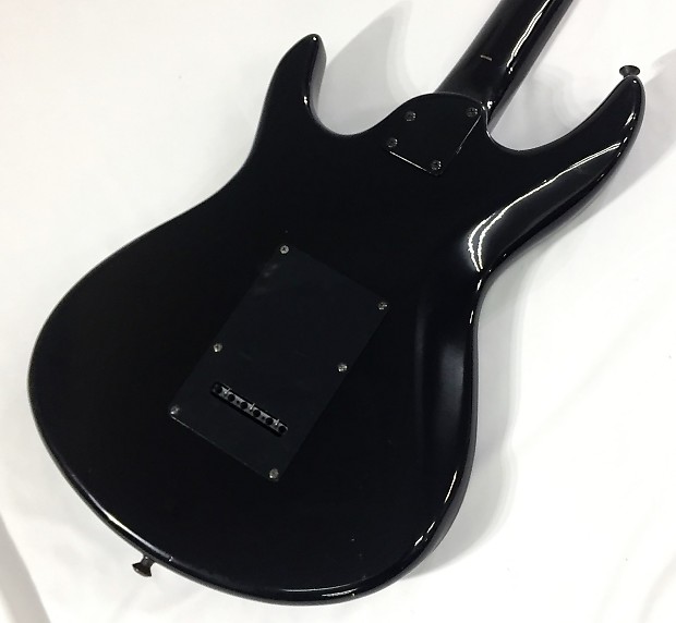 Aria Pro II Black Dog
