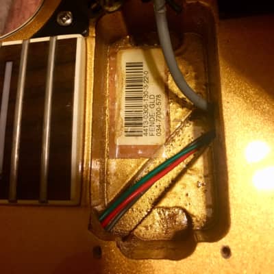 RARE Fender Squier M-77 M77 Goldtop Les Paul Singlecut style electric guitar w/ Gator case image 17