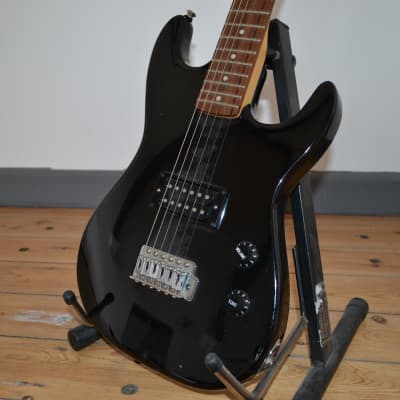 Encore Junior E1BTROFT electric guitar in black Black image 2