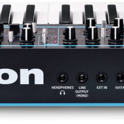 Novation Bass Station II 25-Key Synthesizer image 3