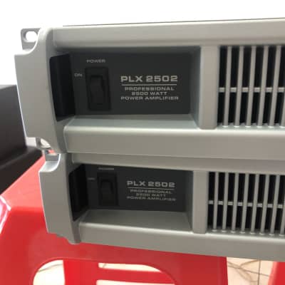 QSC PLX2502 amplifier image 9