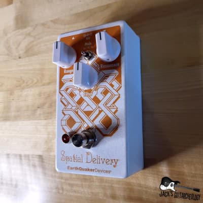 EarthQuaker Devices Spatial Delivery V2 Envelope Filter with Sample & Hold image 13