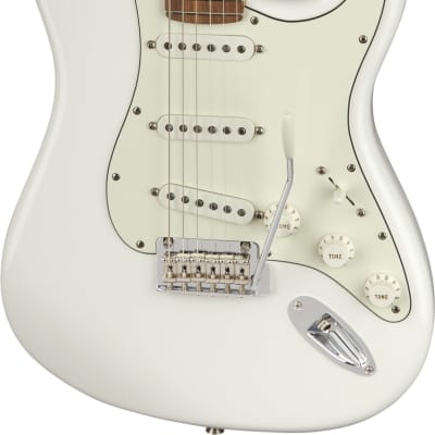 Fender Player Stratocaster Electric Guitar Pau Ferro Fingerboard Polar White image 4