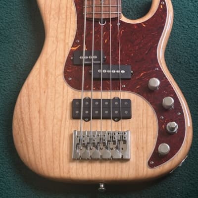 Fender USA american deluxe precision bass Ⅴ 難あり｜SOUNDMART