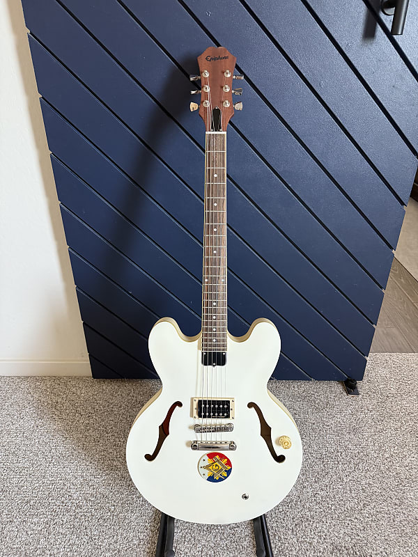 エピフォン　Epiphone　ES-333 tom delonge Open Box Epiphone Tom Delonge Signature ES-333 Semi-Hollow