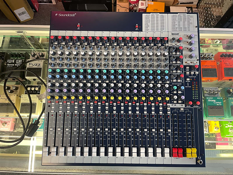 Soundcraft FX16II 16 Channels Mixer With Effects (USED) | Reverb Soundcraft FX16II 16 Channels Mixer With Effects (USED) | Reverb