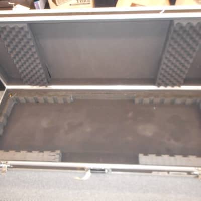 Road Ready 88 Key Board Case With Adjustable Z-lock Foam And Low  RRKB88W image 7