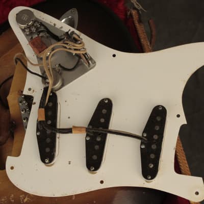original 1957 Fender Stratocaster Sunburst w/orig. tweed case image 24