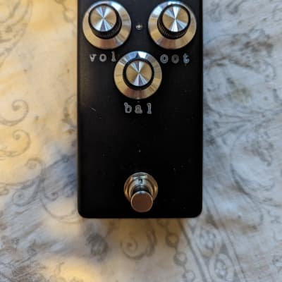 Discordance Electric Marginally Better Rambler Octave Fuzz | Reverb