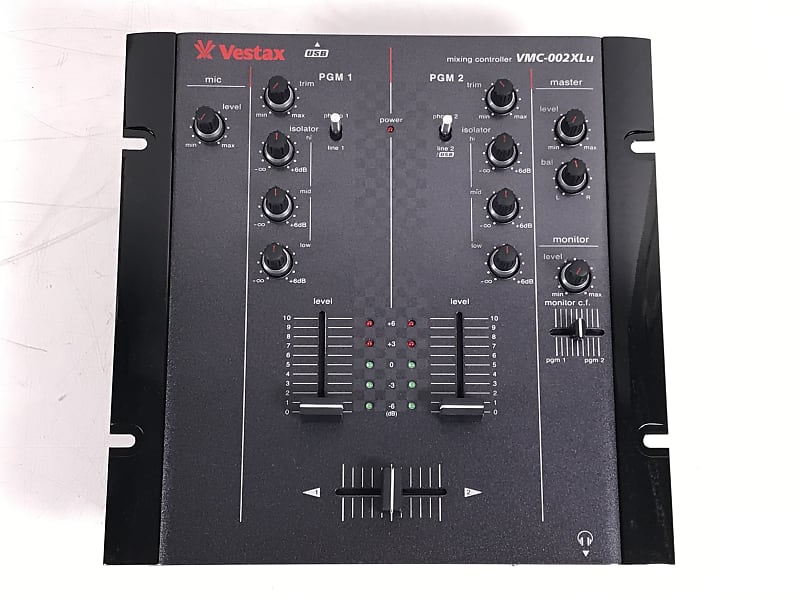 Vestax VMC-002XLU DJ Mixer