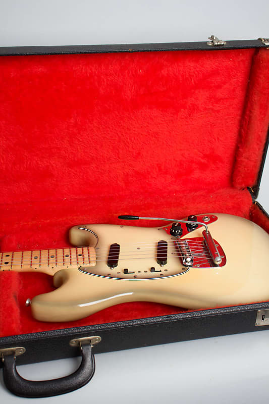 【Vintage】 FENDER / 1979 Mustang ムスタング Fender Mustang Sunburst 1979 – Chicago Music Exchange