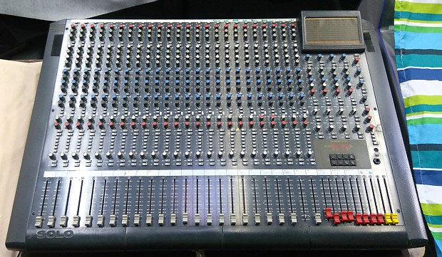 Soundtracs Solo Mixing Console 24-8-2