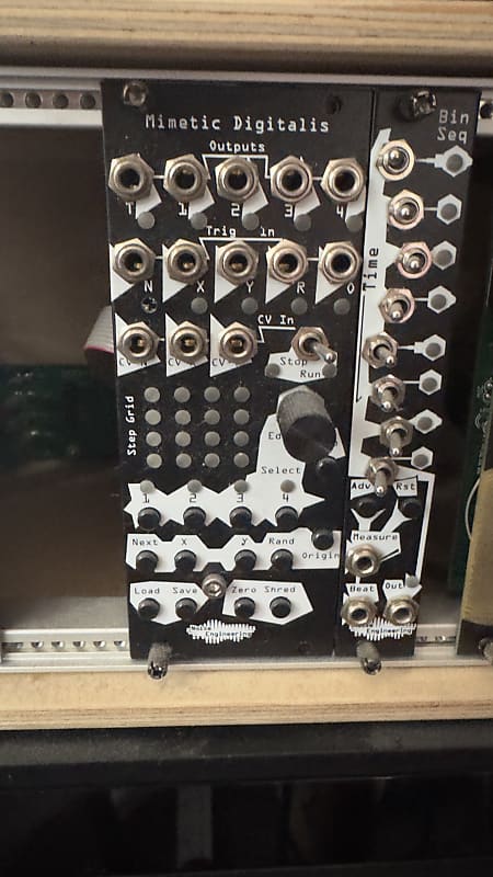 Noise Engineering Mimetic Digitalis