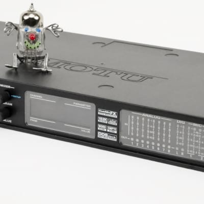 DTM・DAW MOTU 828 mk3 Hybrid MOTU 828 MK3 Hybrid FireWire / USB