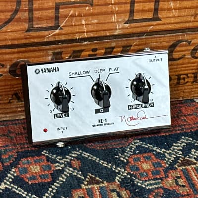 Yamaha NE-1 パラメトリックイコライザー Yamaha NE-1 Nathan East Signature Parametric Equalizer | Reverb