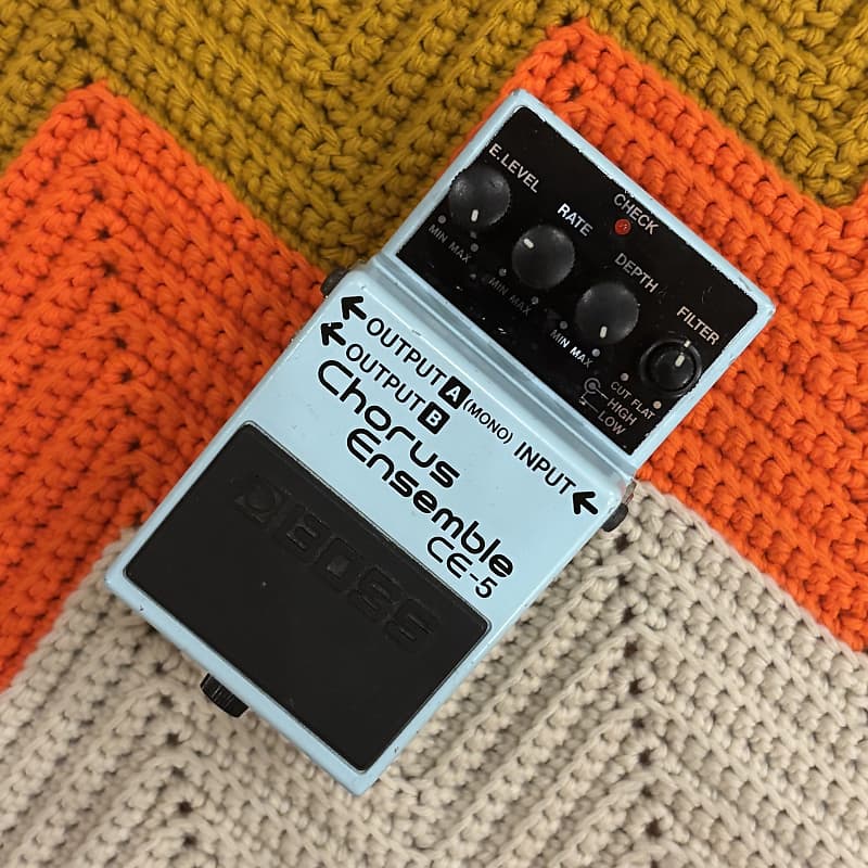 Boss Chorus Ensemble CE-5