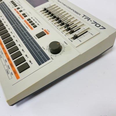 Roland TR-707 Rhythm Composer Drum Machine